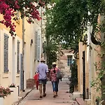 Les Petits volets Maison à 100m de la mer