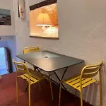 Les Petits volets Maison à 100m de la mer