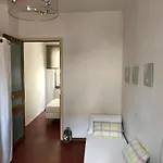 Les Petits volets Maison à 100m de la mer Casa de Férias
