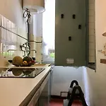 Les Petits volets Maison à 100m de la mer