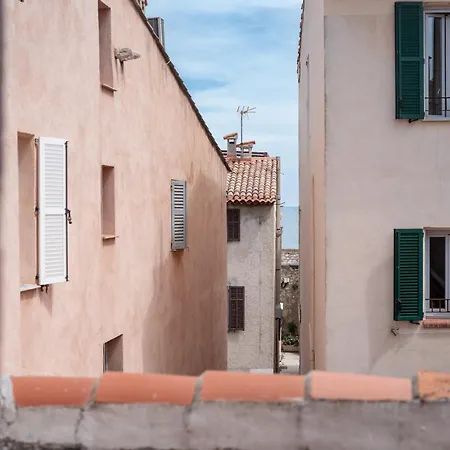 Maison Entiere A 100m De La * Antibes